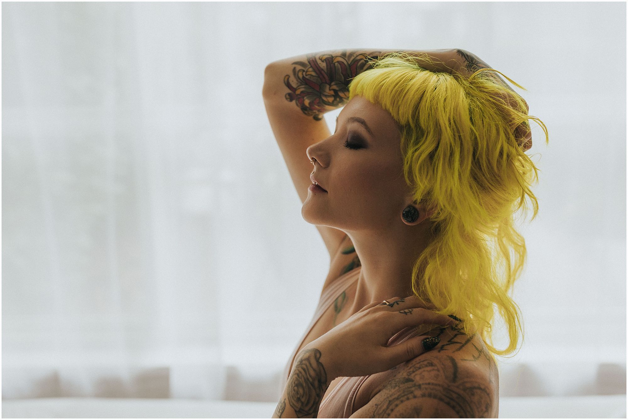 alternative model with bright yellow hair photo shoot with vancouver boudoir photographer